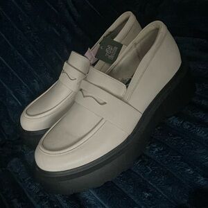 Wild Fable Cream Loafers with Black Soles